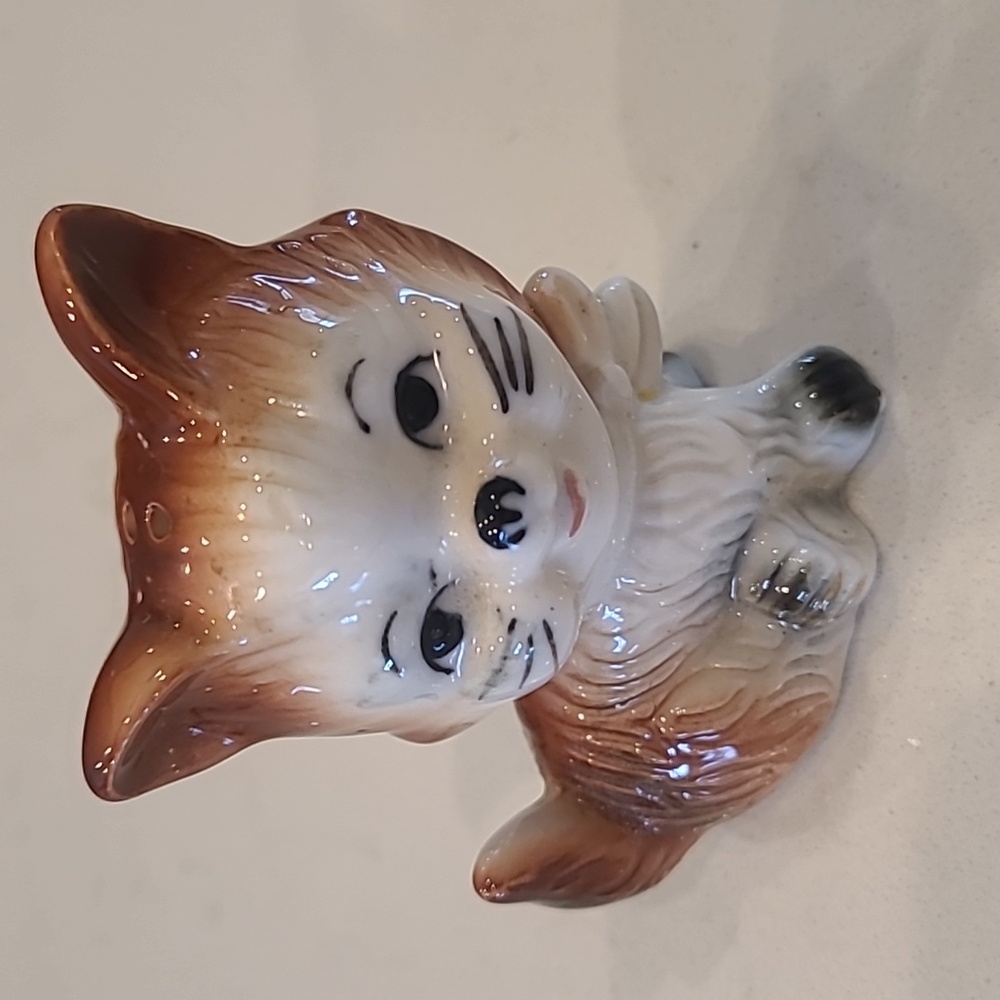Vintage Cat Figurine